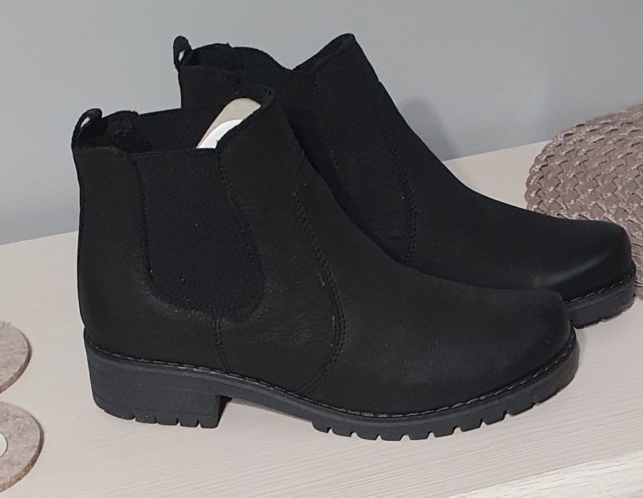 Kornecki botki wsuwane damskie skóra nubukowa roz.36