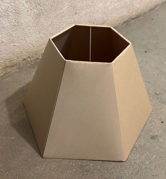 Abajur hexagonal em muito bom estado
