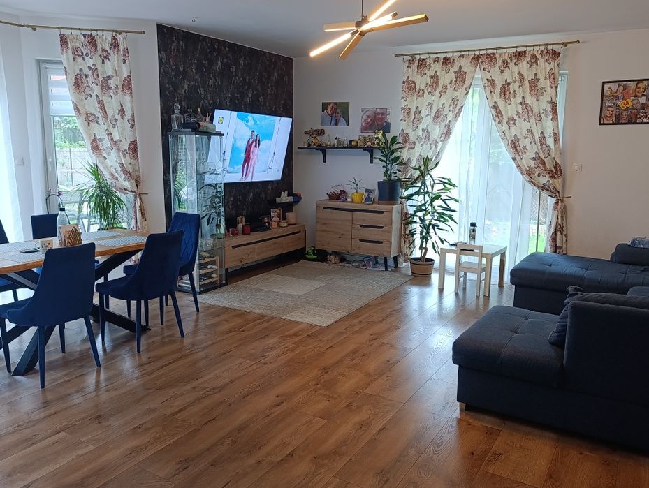Dom w Milanówku w spokojnej okolicy