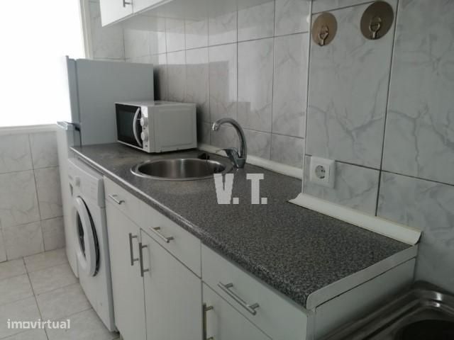 T1 Coz Equipado ao Carvalhido/ Rua Natária