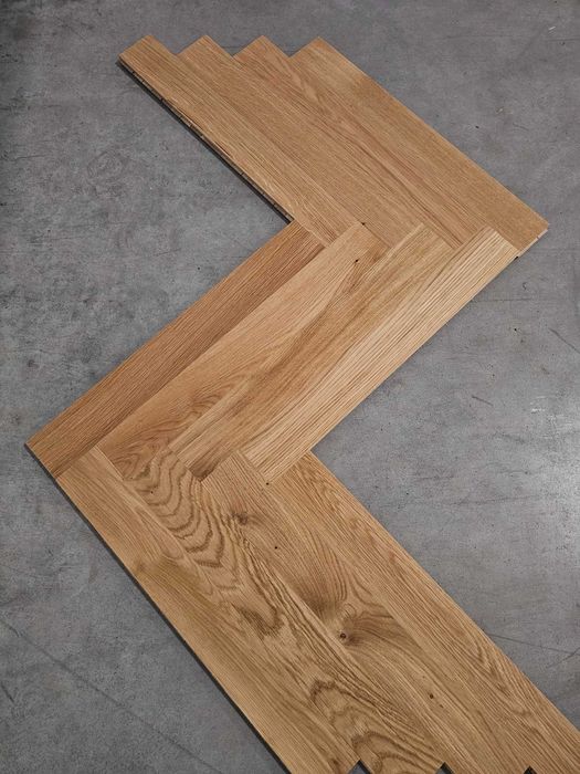 Jodełka dąb lakier 13x65x480 warstwa 6 mm (300 m2)