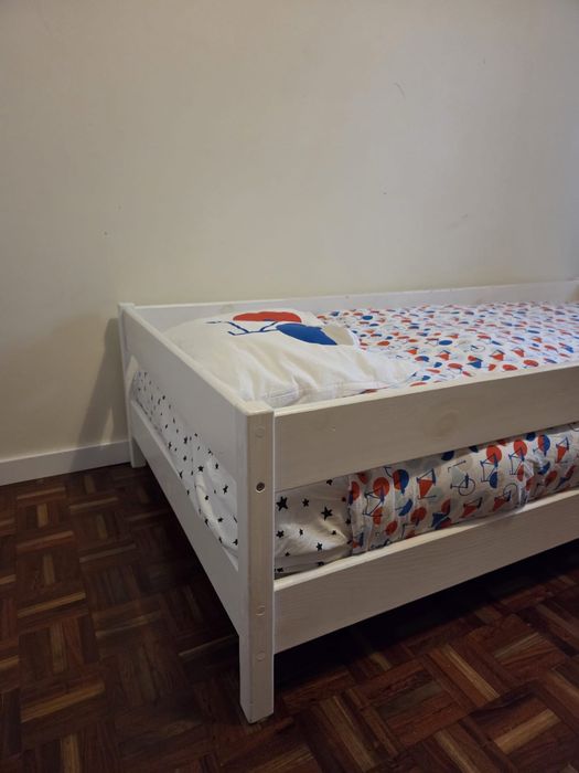 Cama solteiro / crianca
