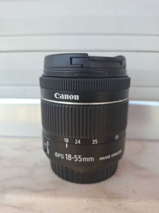 Canon EF-S 18-55mm