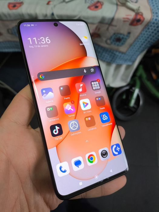 Vendo Redmi Note 13 Pro + 512gb em bom estado com factura