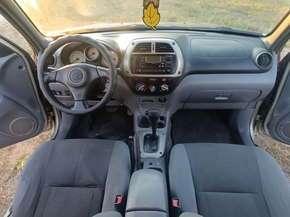 Продам Toyota Rav 4