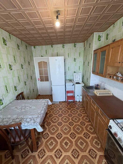 Продаж 3к квартири, р-н  ближнє Жадова