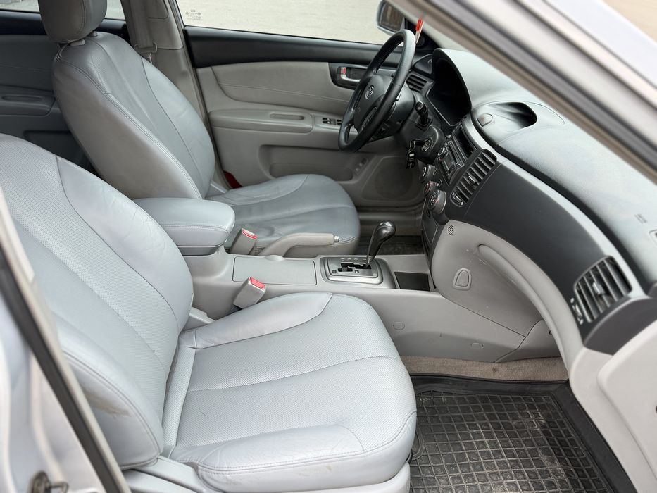 Kia Magentis 2.7 Автомат один власник  з салону