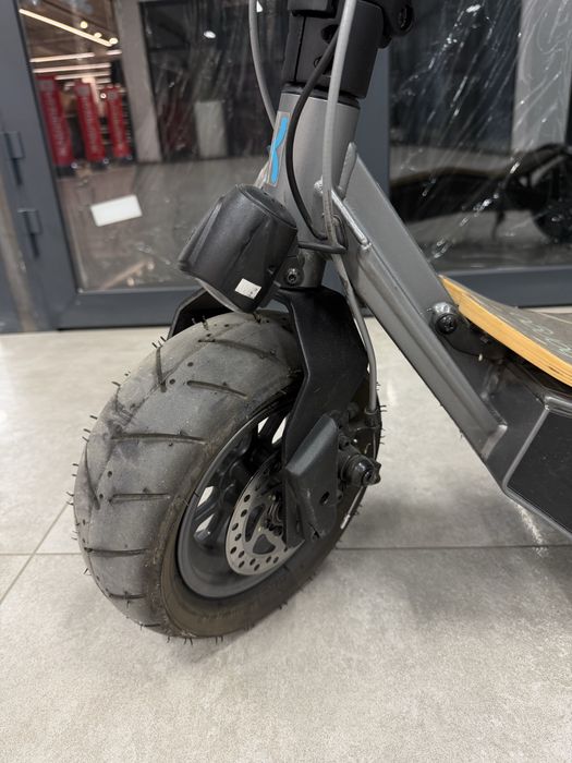 Електросамокат Cecotec Bongo – хороший стан