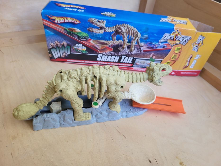 Трек Hot wheels набір.