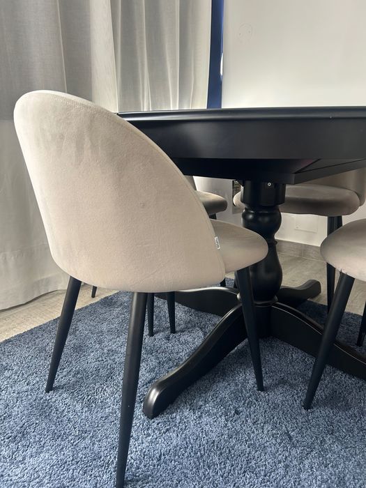 Conjunto de mesa + 4 cadeiras