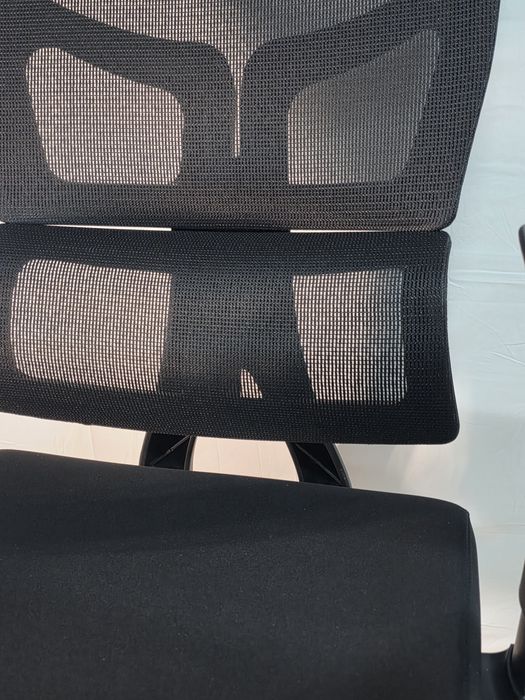 Ergonomiczne krzesło biurowe  fotel MELOKEA -150kg