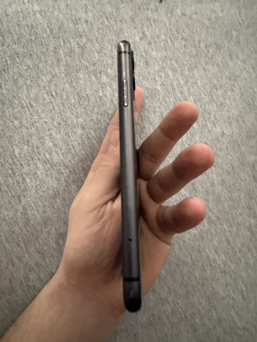 iphone 11 на 64 гб памʼяті