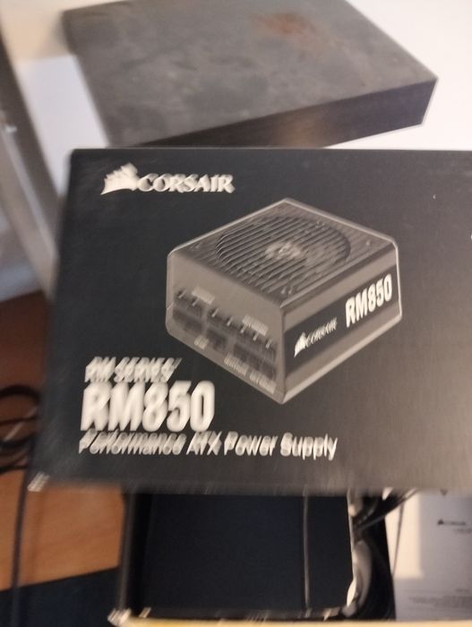 Fonte de alimentacao corsair RM850
