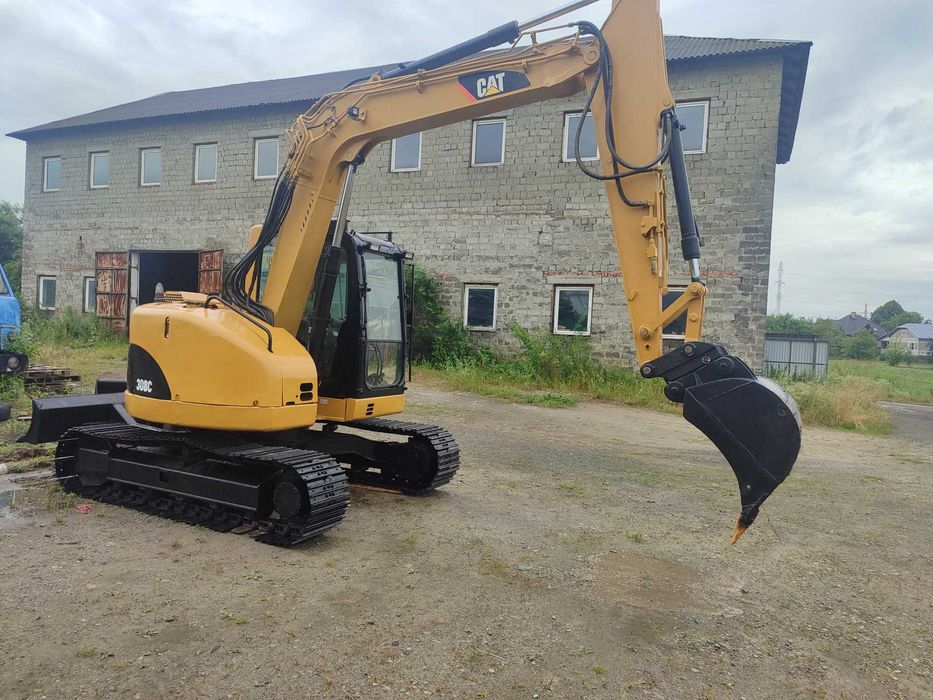 Послуги, оренда екскаватора, екскаватор-навантажувач JCB 3CX,