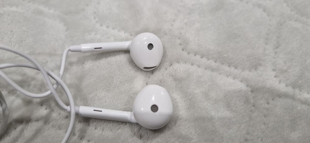 Продам нові навушники