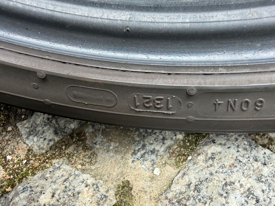 opony Nokian powerproof  255/35/r20  3szt