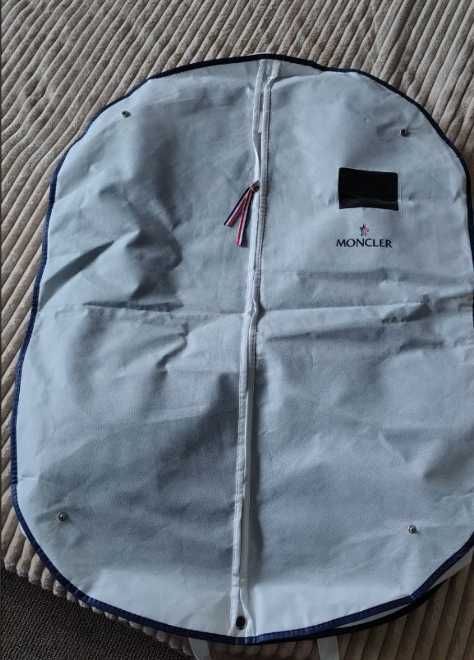 Зимова куртка Moncler (оригінал) Madeira Hooded Short Down Jacket
