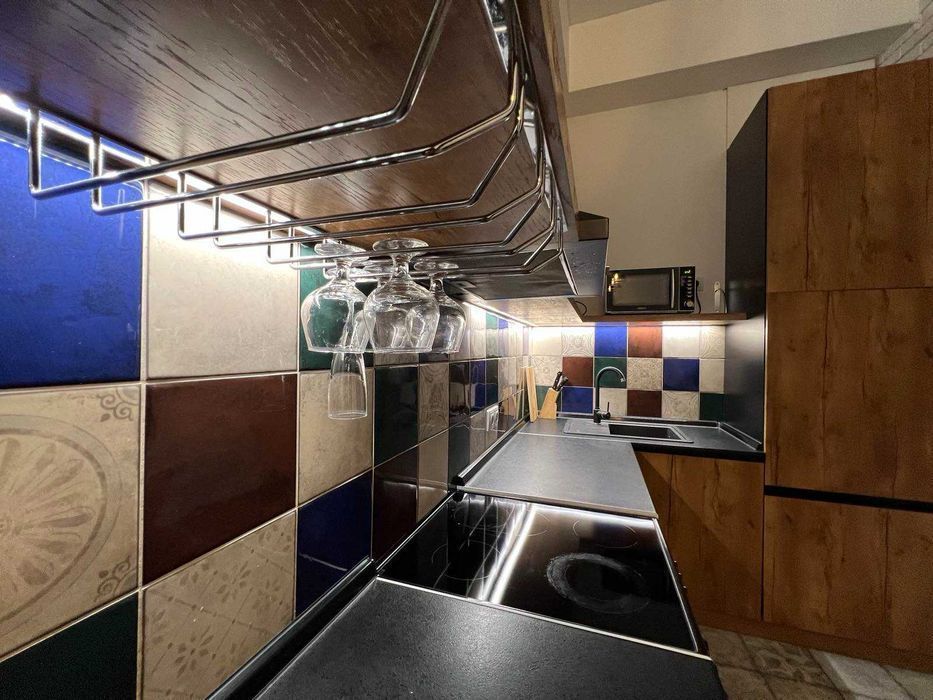 1к ВИП Центр Прорезная метро Золотые ворота,Театральная Подобово