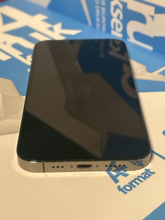 Iphone 12 PRO stan bardzo dobry bez blokad