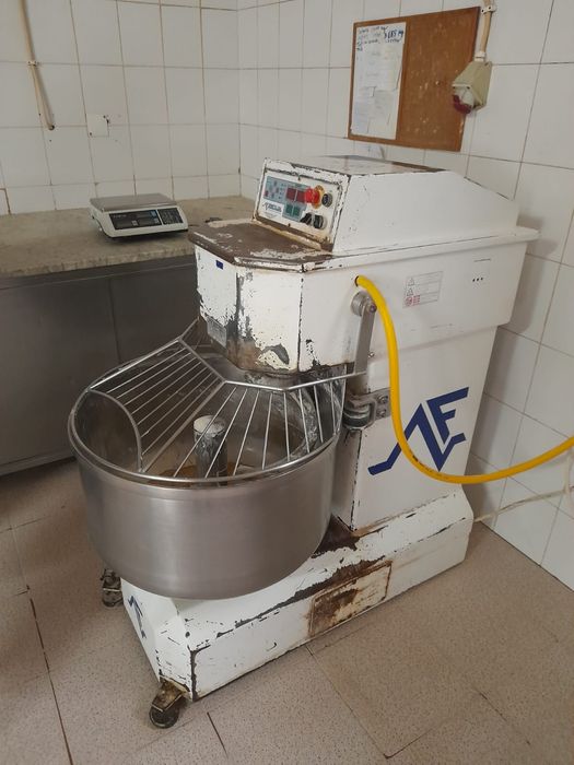 AMASSADEIRA Espiral 100kg - Ferneto (Usada)