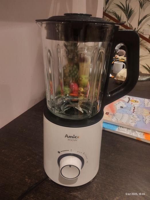Blender kielichowy Amica szklany