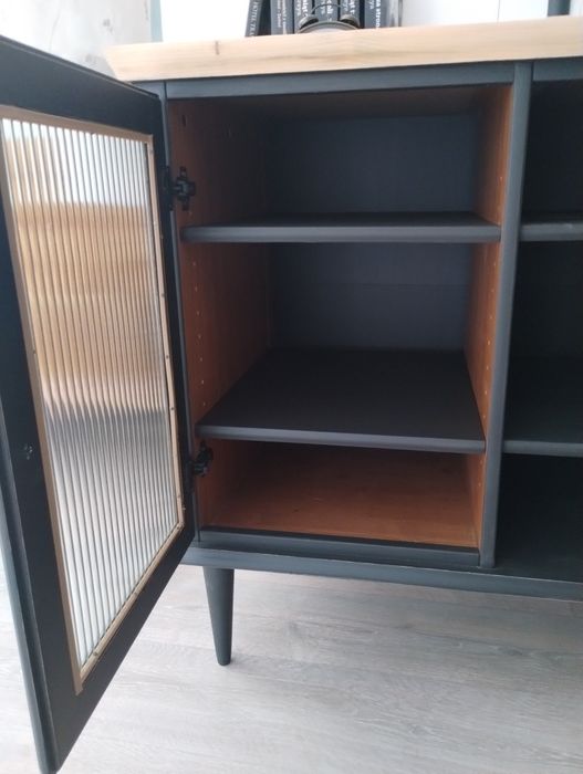 Komoda lite drewno ryflowane szyby