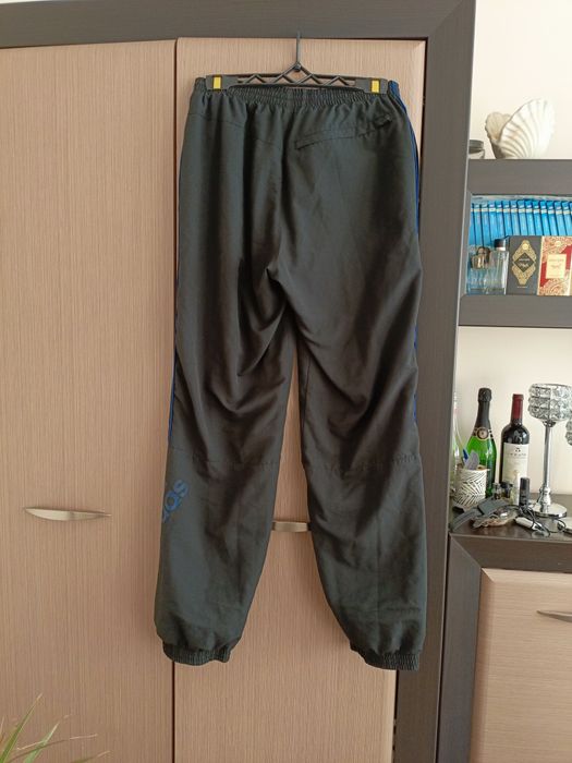 Męskie spodnie dresowe ortalionowe Adidas rozmiar M/L czarne