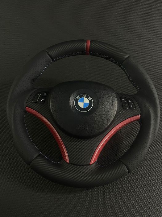 Volante bmw  E 87, E 90 em pele e carbone