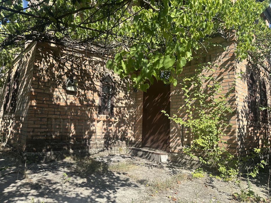 великий будинок біля міста розсрочка