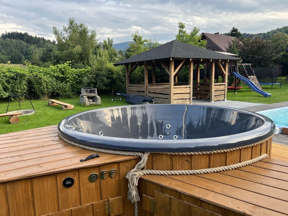 Dom w górach wynajem jacuzzi basen sauna wakacje kawalerskie imprezy