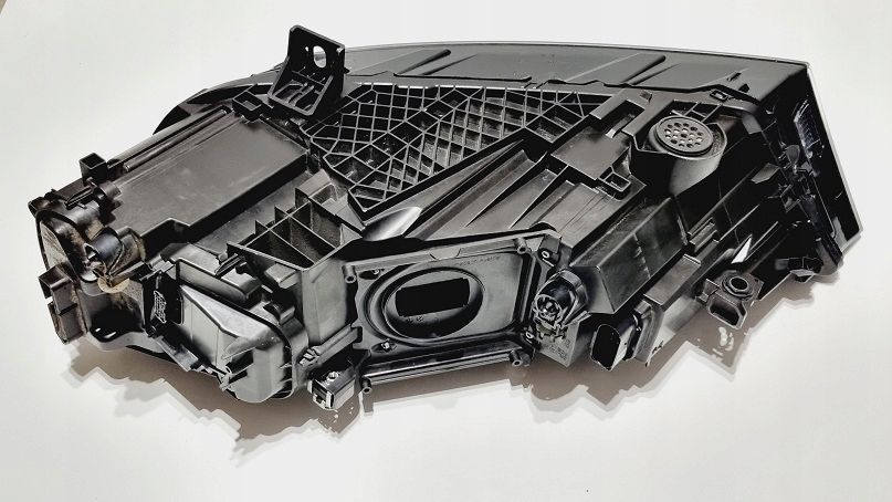Reflektor prawy i lewy full led Audi Q7 4m0 matrix europa