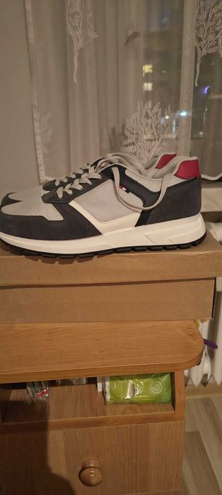 Mega paka butów 4 pary - W tym Tommy Hilfiger