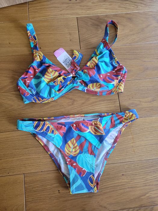 Strój kąpielowy r. 70 D góra i m majtki