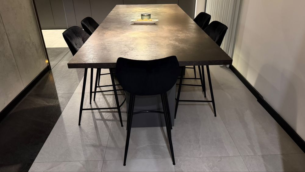 5 eleganckich hokerów hokery barowych czarnych – idealny stan – komplet