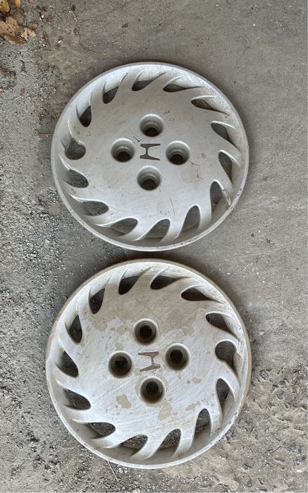 Колпаки для автомобиля R-13