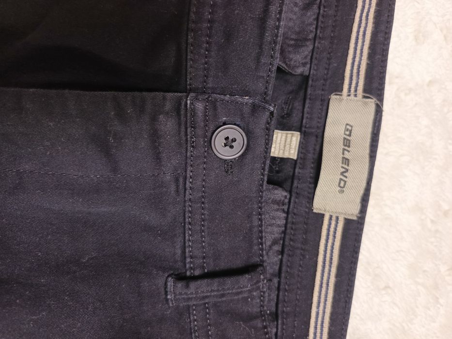 Чоловічі штани .