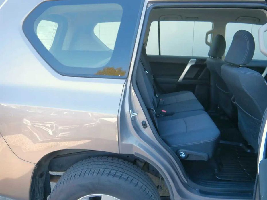 Toyota Land Cruiser Prado 2.8 D4 Comfort Європа