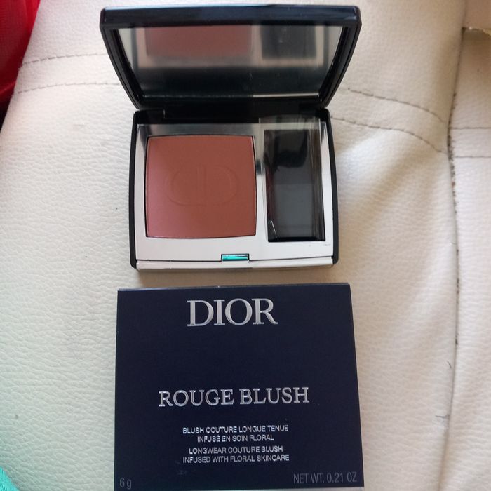 Nowy róż do policzków Dior rouge blush 100 nude look-matte 6 g