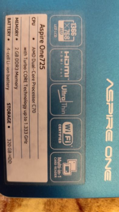 Нетбук Aser aspire one 725