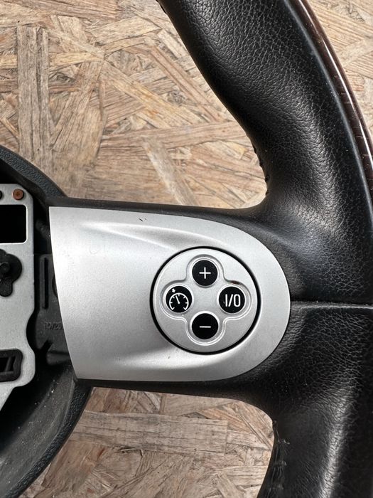 Деревяный руль мини купер в отличном состоянии