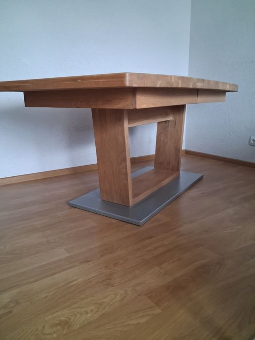 Stół dębowy do salonu