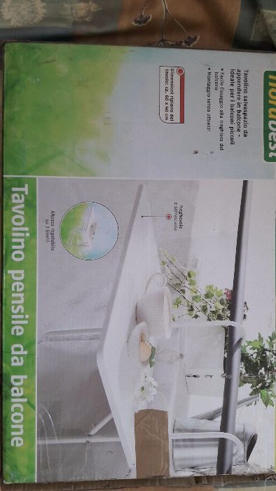 Столик садовый балконный подвесной белый новый 40 х 60 см