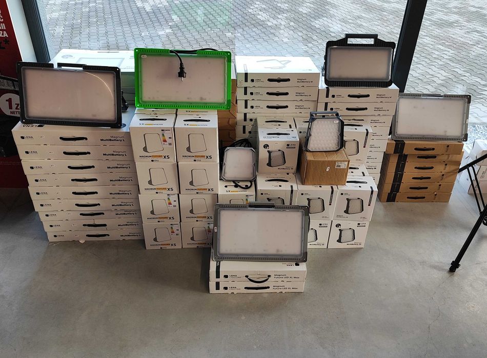 Lena lighting lampa ,halogen akumulatorowy + adapter Milwaukee