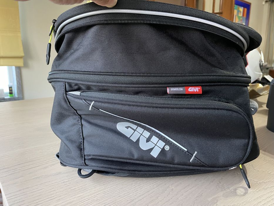 Mala de depósito Givi EA 102B  Easy Bag completamente nova
