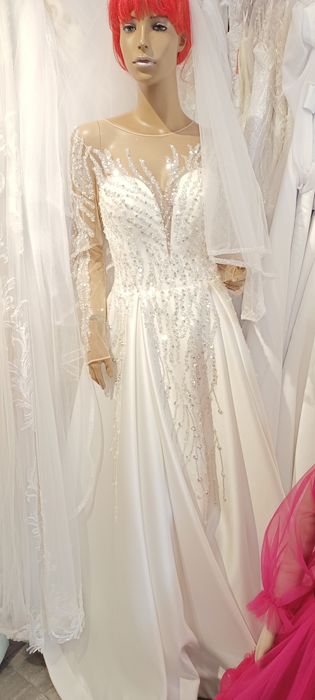 Весільні,випускні сукні та аксесуари