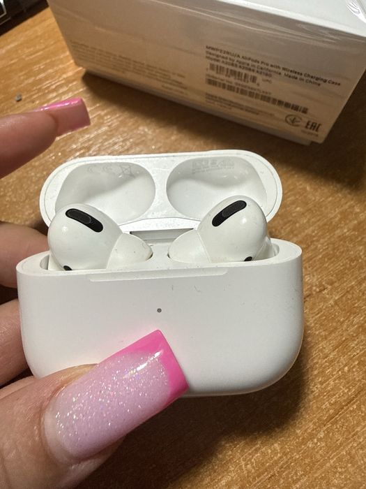 apple airpods pro - купити навушники - Ціна на OLX.ua