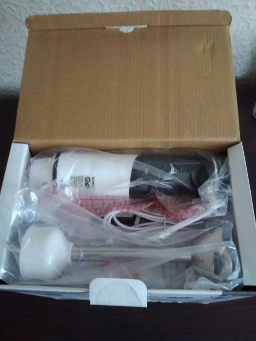 Блендер ручний новий