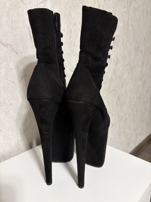 Стріпи Pleaser трійки, 37р