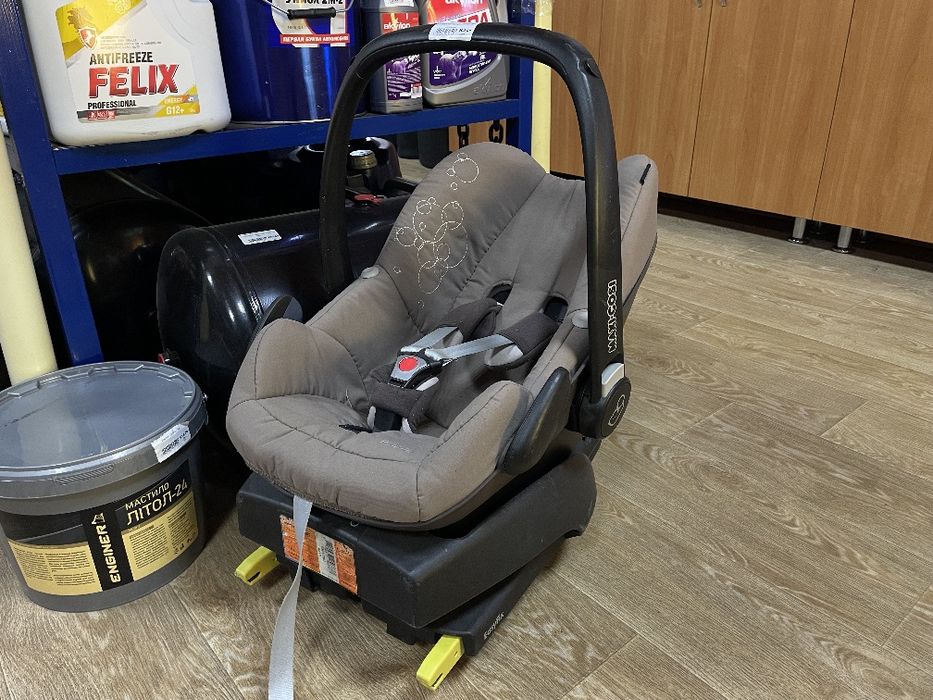 Автокрісло дитяче