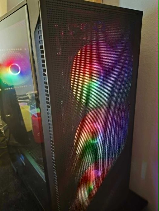 Computador mais perifericos e cadeira